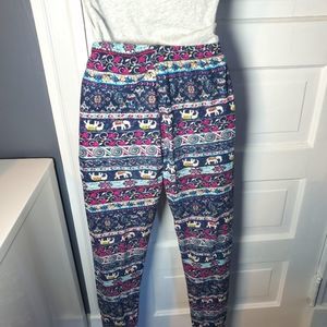 2/$10 Boho Elephant Legging Size Small